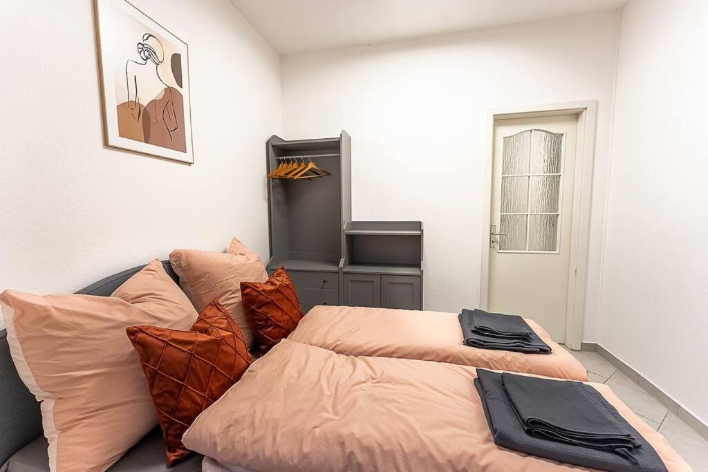 Apartamento Loft Mit Billard-Tisch Und Ps4 Wuppertal Exterior foto